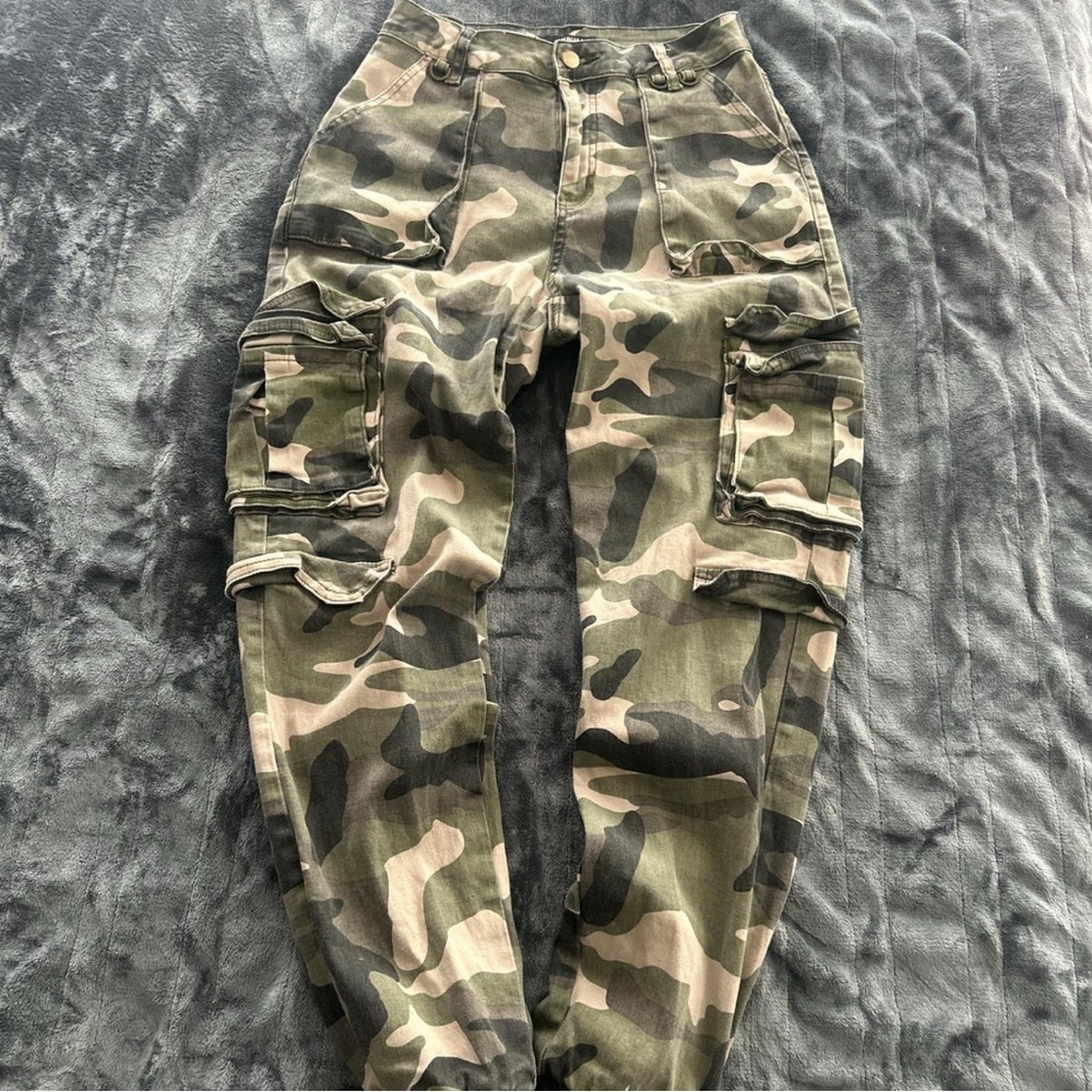 American Bazi Green and Brown Cargo Pants